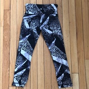 Lululemon cropped leggings